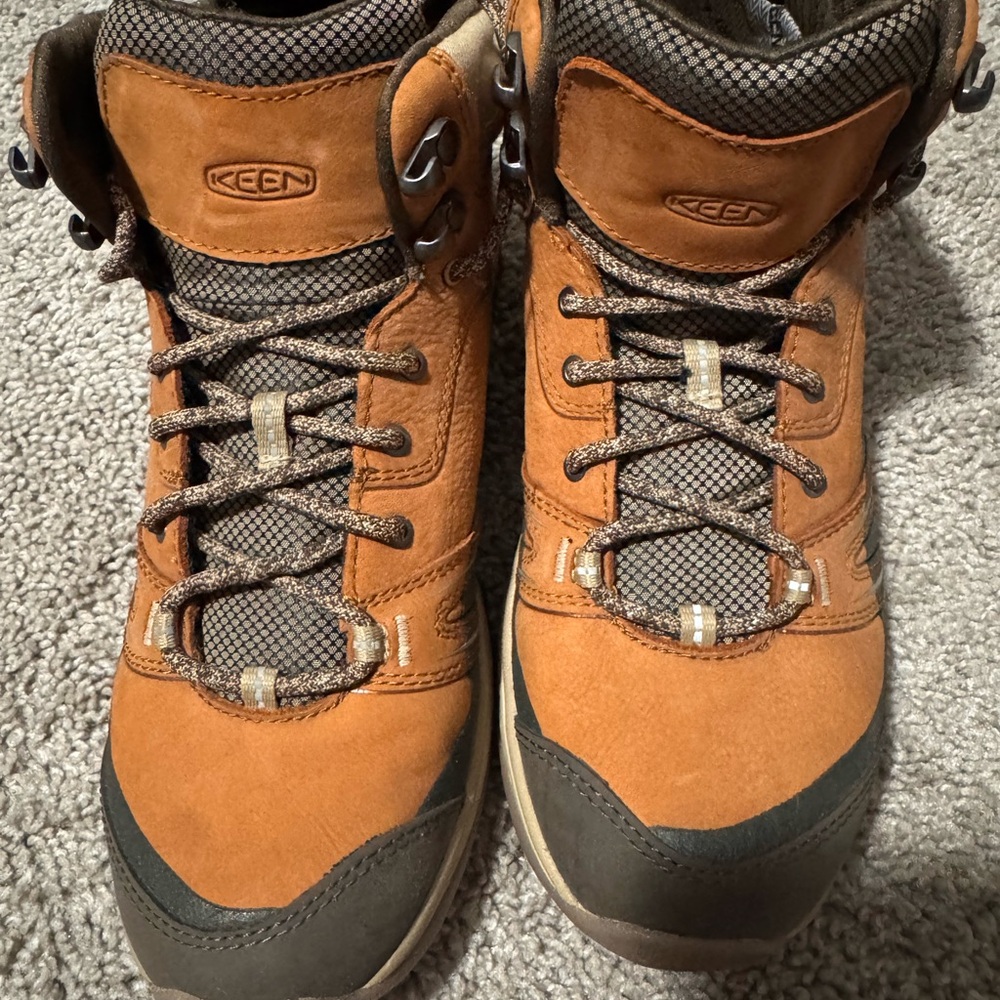 Keen Brown and Black Rugged Outdoor Boots
